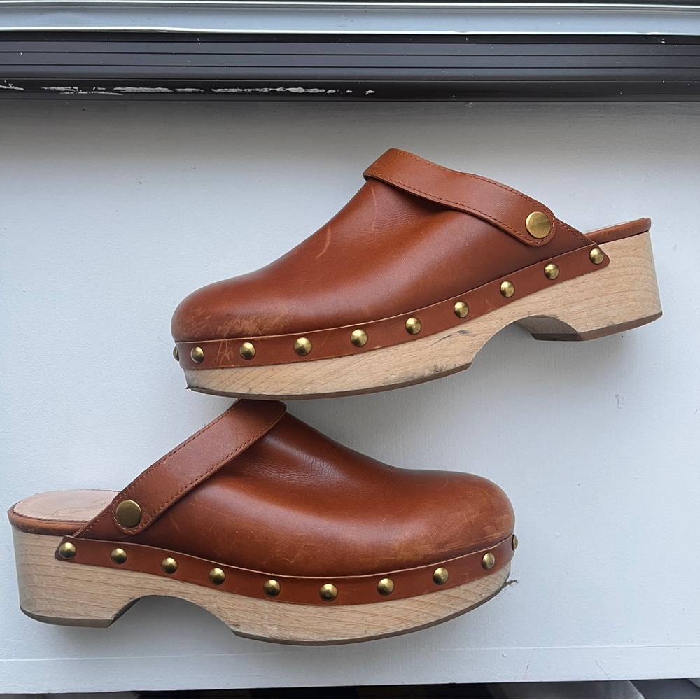 J. Crew Convertible brown tan leather clogs